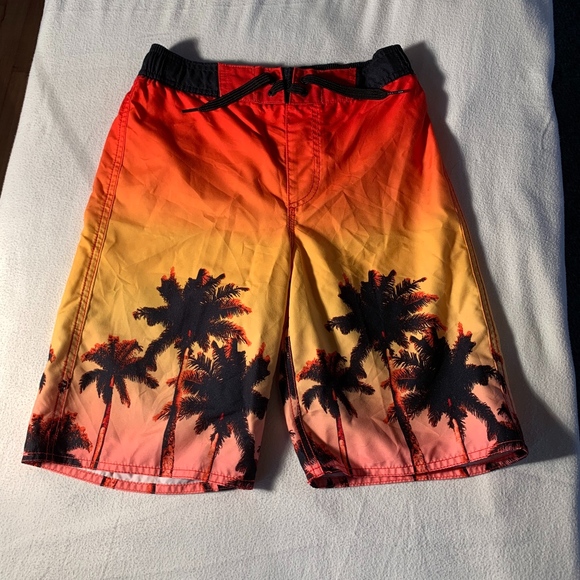 Tropical swim suit - Picture 1 of 3